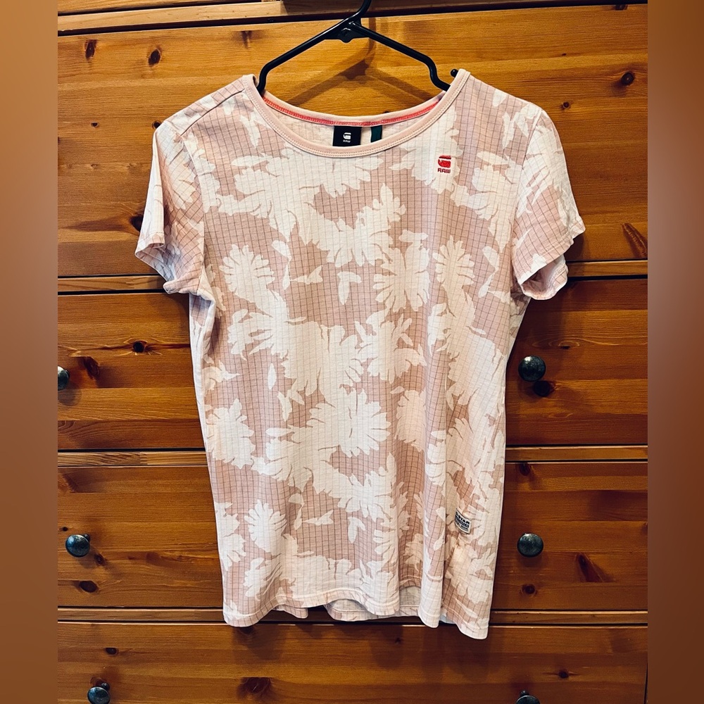 G-Star pink t-shirt